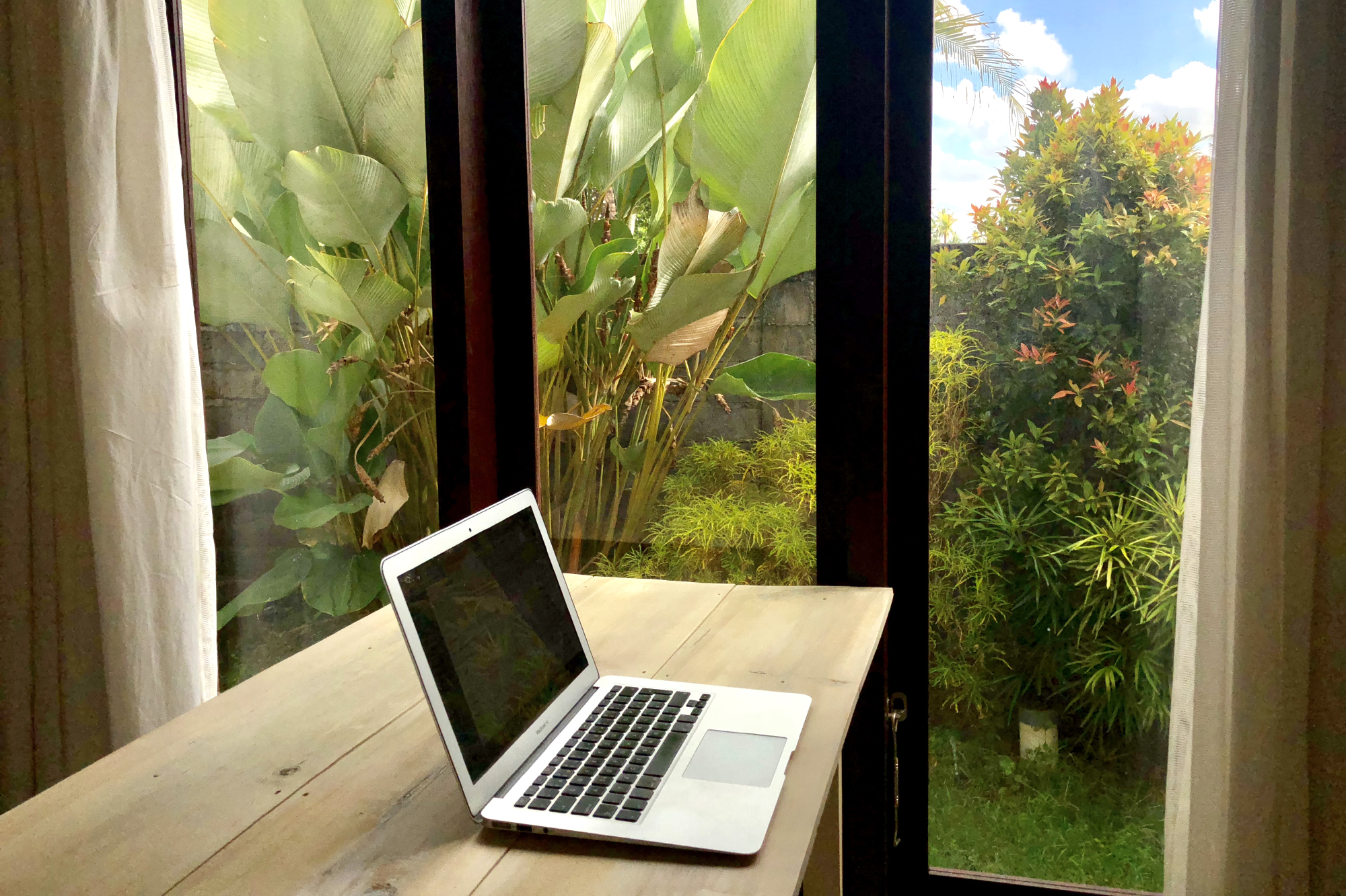 Digit&aacute;ln&iacute; nom&aacute;d, Bali