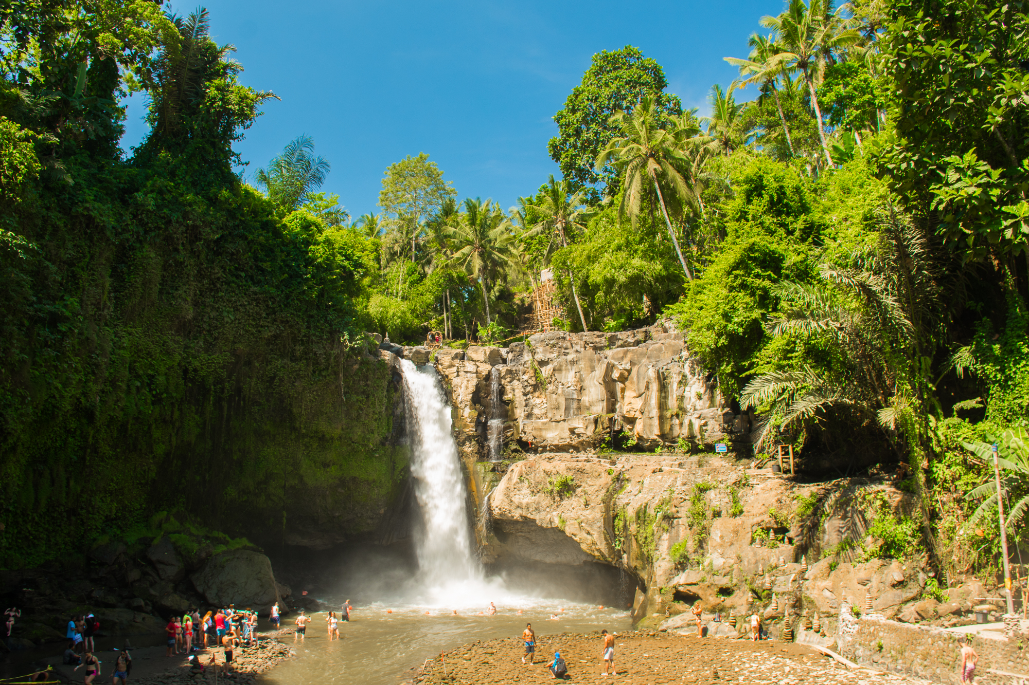 Vodop&aacute;d Tegenungan