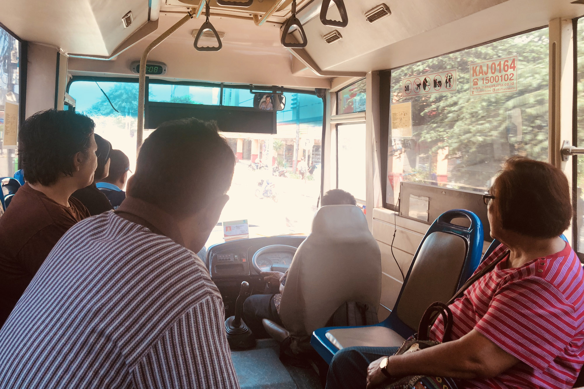 Autobusem z Jakarty
