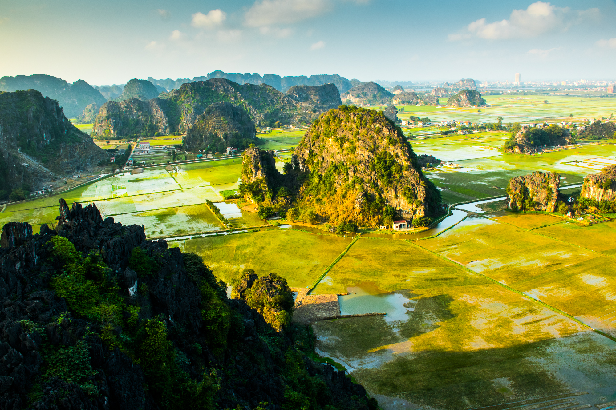 The Lying Dragon Mountain, Ninh Bing